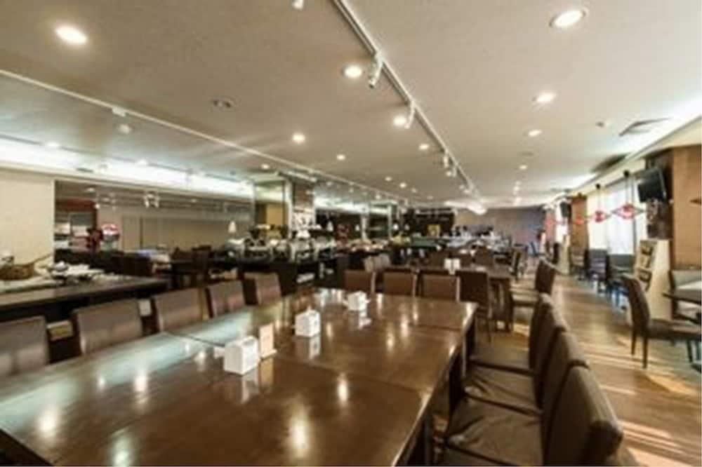 Atami Hotel Taipei Esterno foto