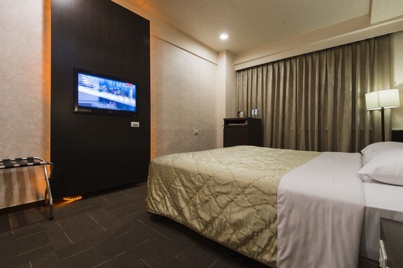 Atami Hotel Taipei Esterno foto