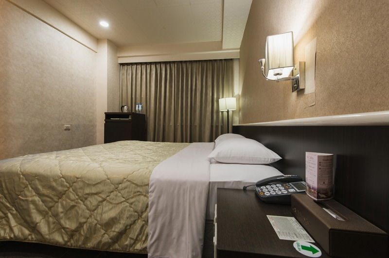 Atami Hotel Taipei Esterno foto